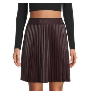 (NWOT) DKNY Women’s Pleated Faux Leather Mini Skirt Color-Bordeaux Size M